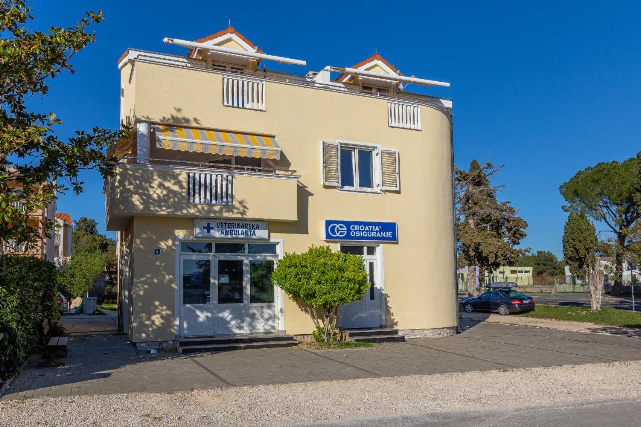 Apartments Dalmata Biograd Na Moru Buitenkant foto